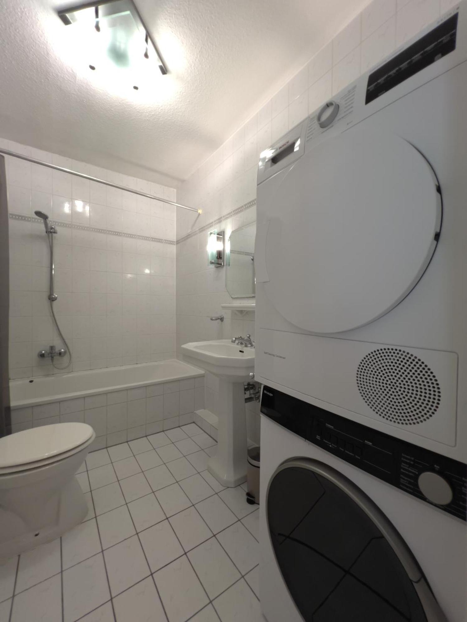 Gemuetliche 5 Personen Wohnung โอเบิร์ทสเฮาเซน ภายนอก รูปภาพ